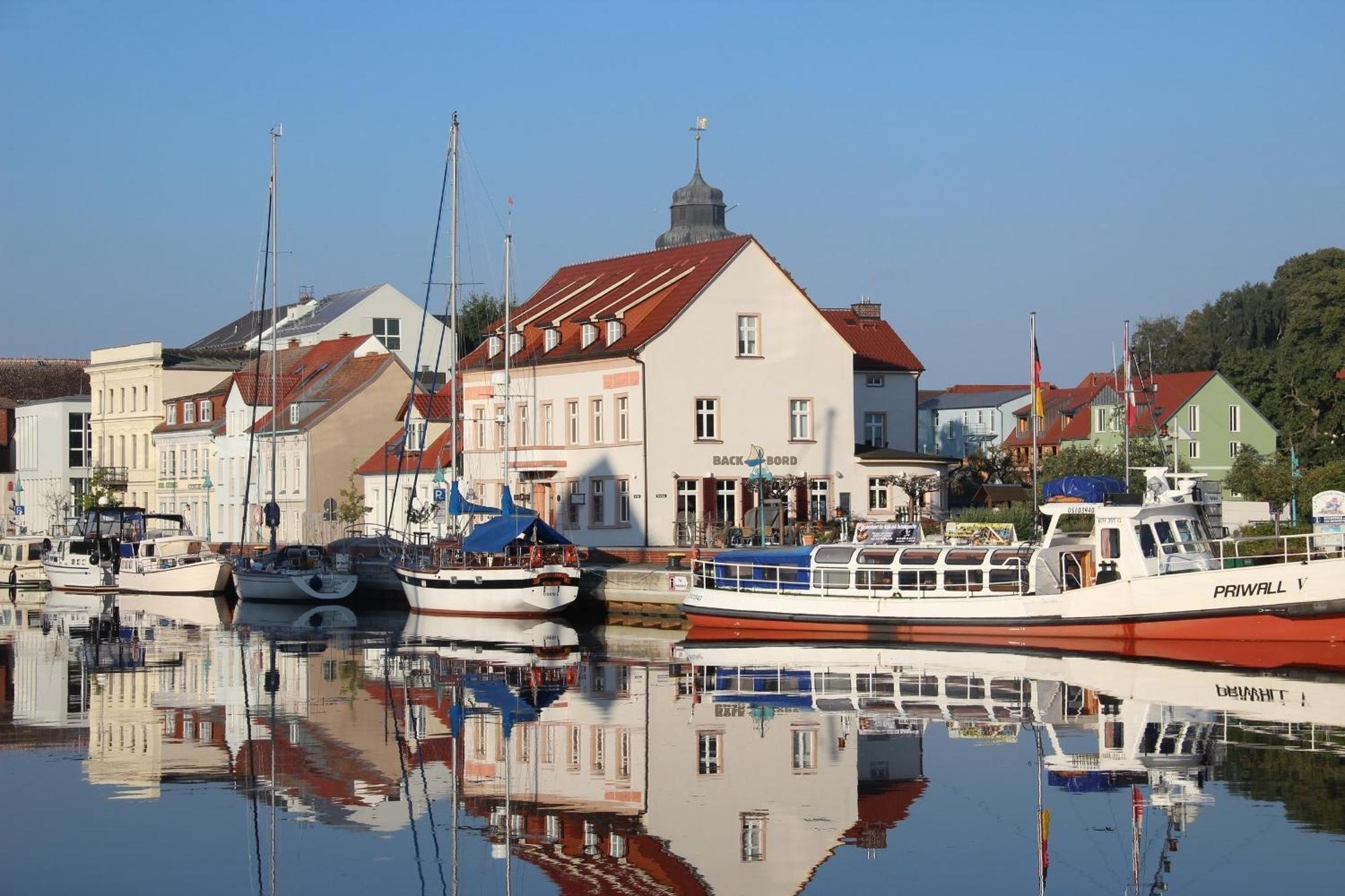 Lagunenstadt Am Haff Fewo 80 - Kai Apartamento Ueckermünde Exterior foto